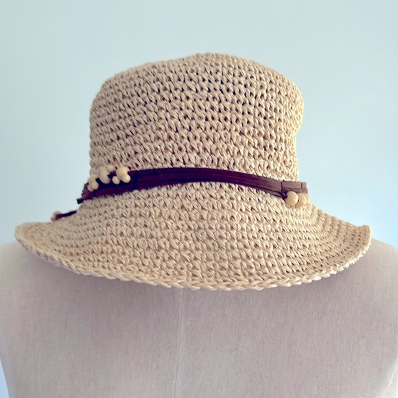 Disney Mickey Mouse straw hat - Picture 1 of 6